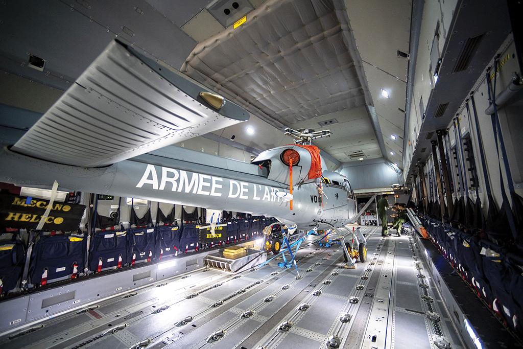 A400M carrying an AS555 Fennec helicopter