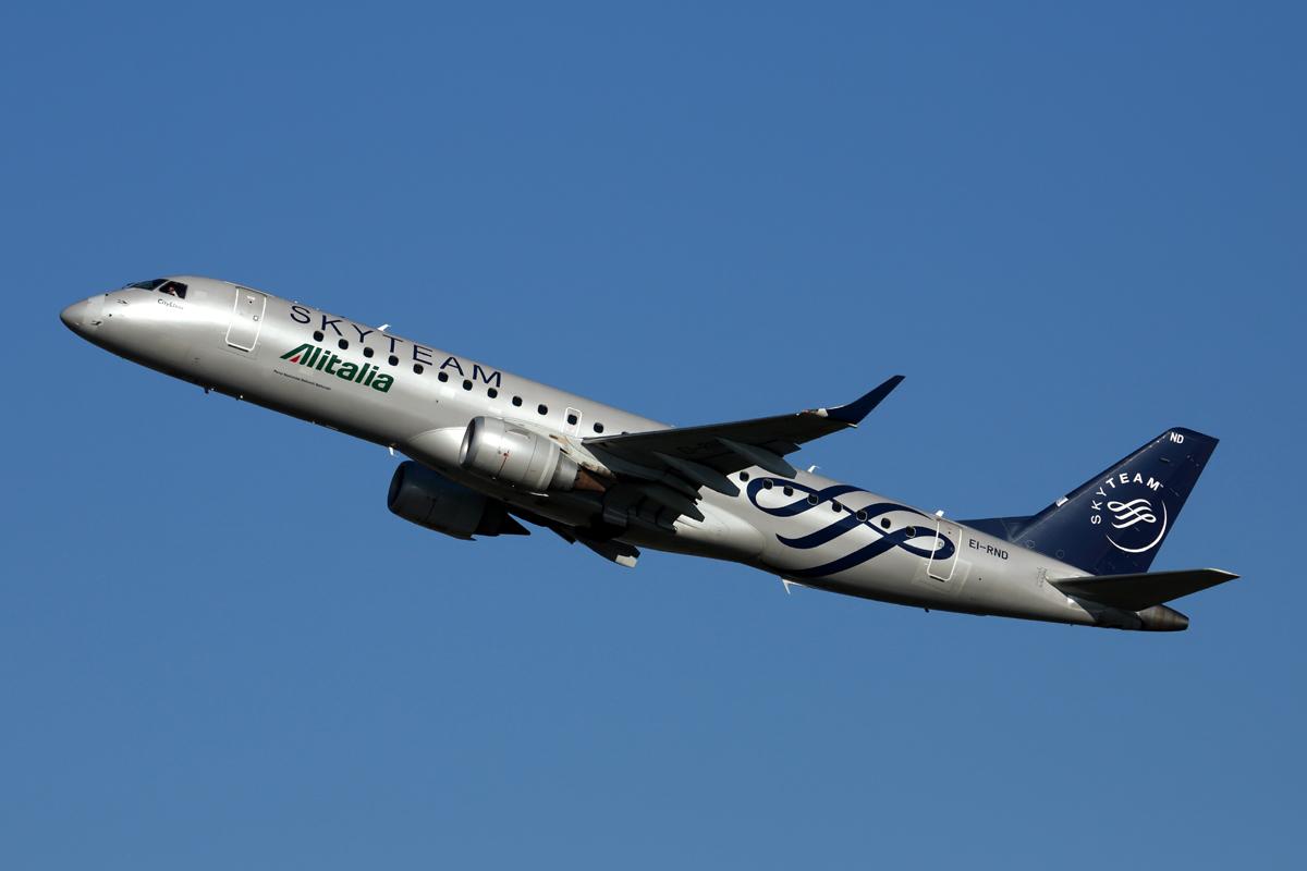 Alitalia Embraer 190