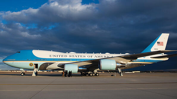 widebody airliner