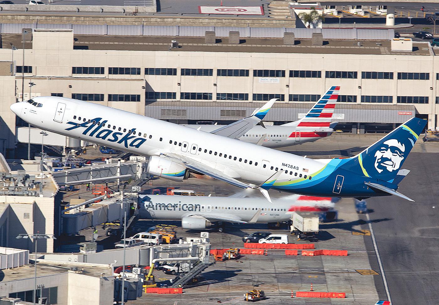 Alaska 737-900