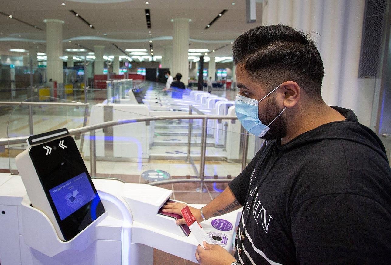 Dubai International airport traveler
