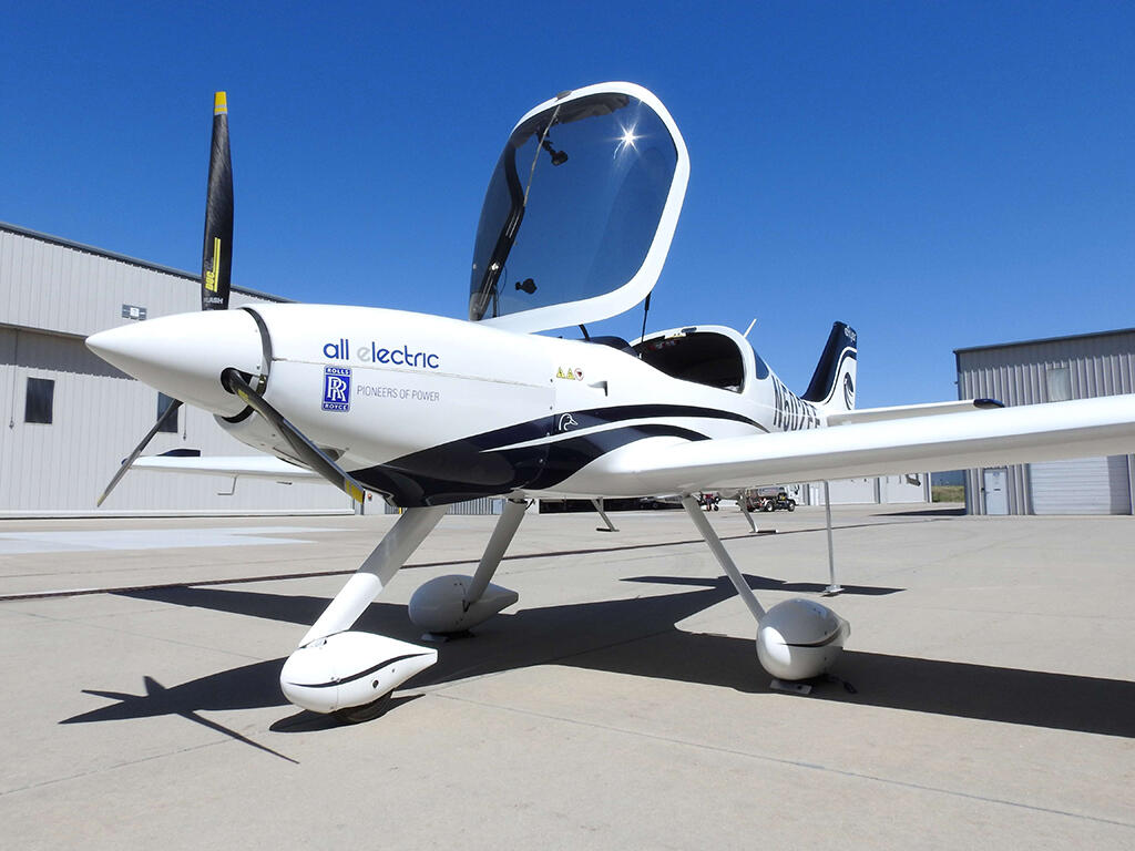 Bye eFlyer2 At Centennial Airport