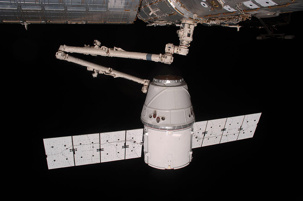 SpaceX Dragon capsule