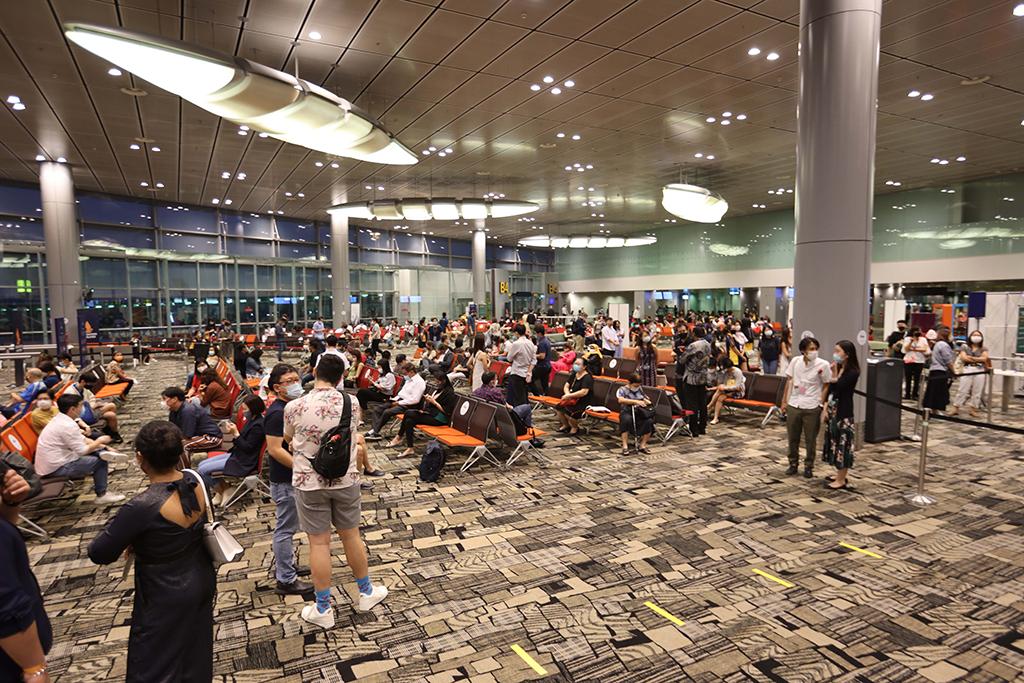 Singapore Airlines Restaurant A380 @Changi passengers