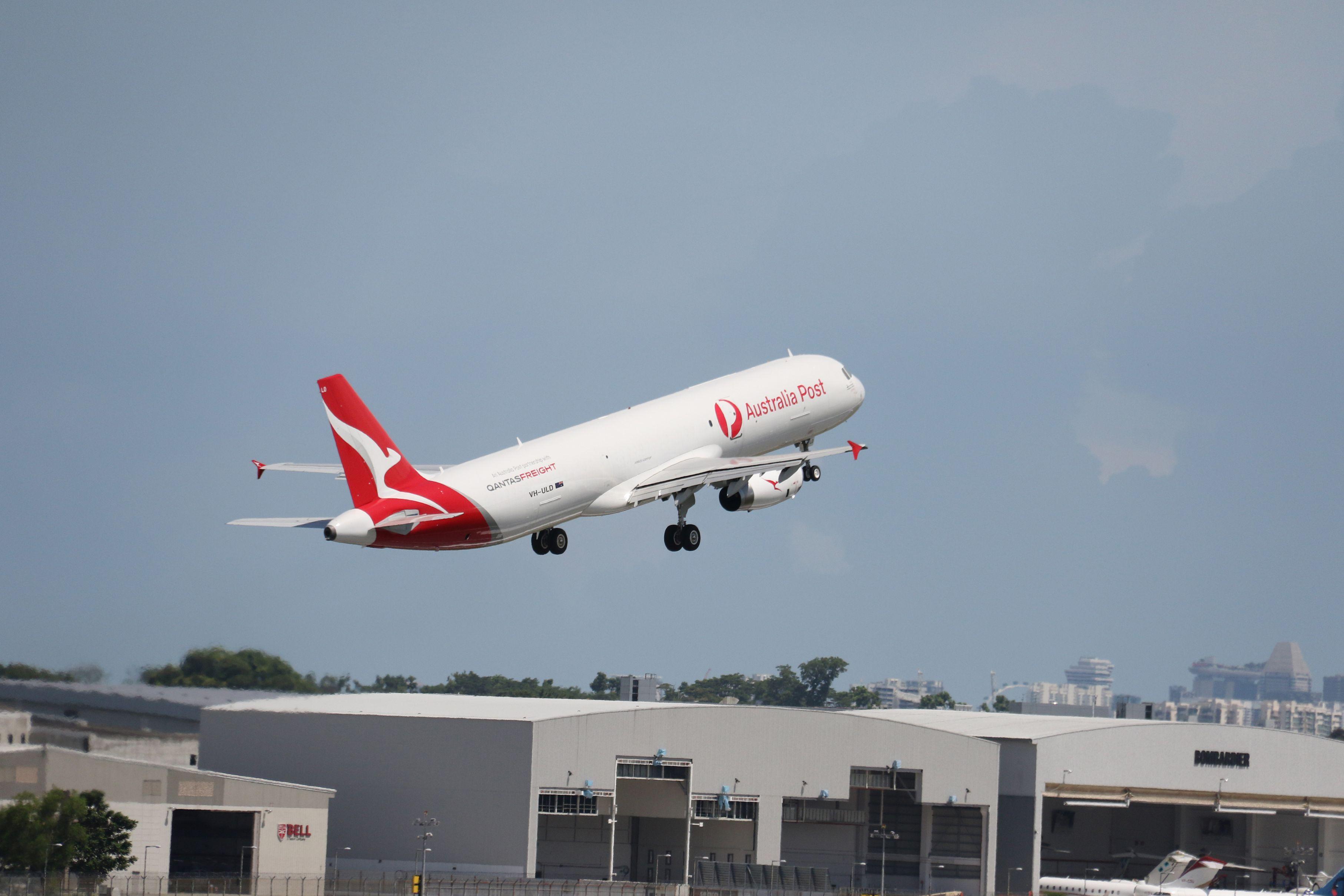 Qantas Airbus A321P2F
