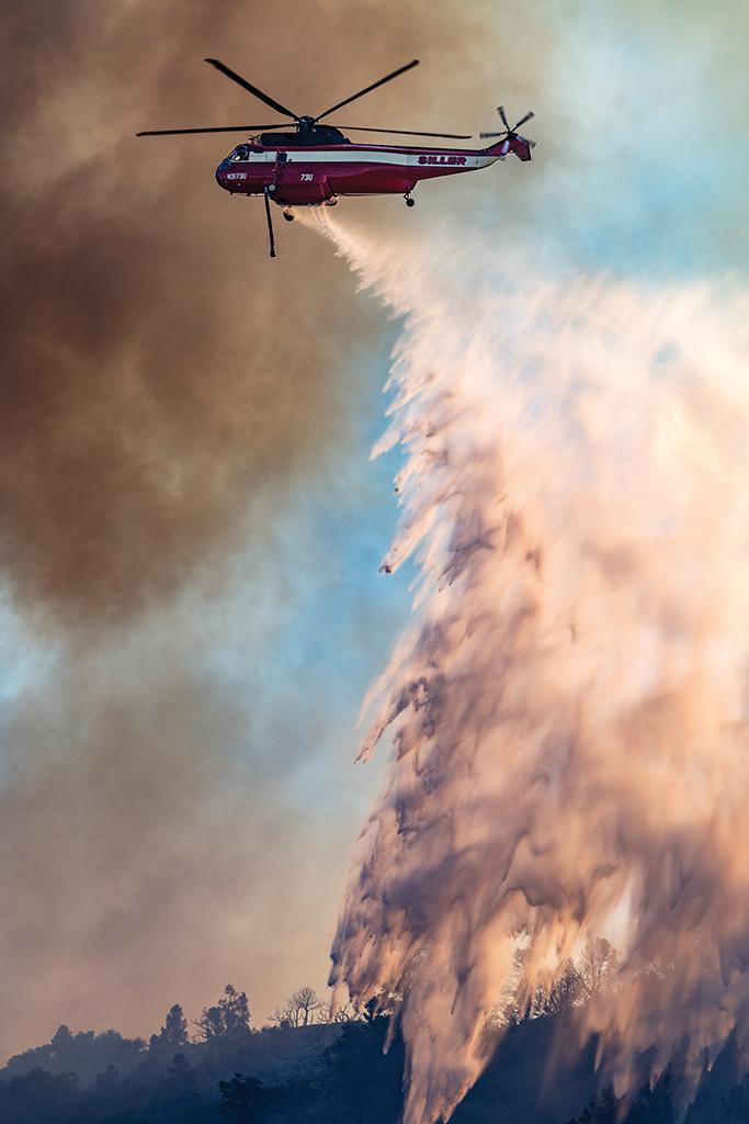 Siller Helicopter in firefighting mission
