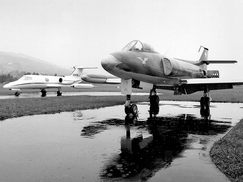 Learjet with Swiss Jet