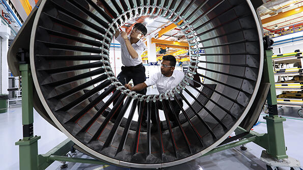 Pratt & Whitney engine