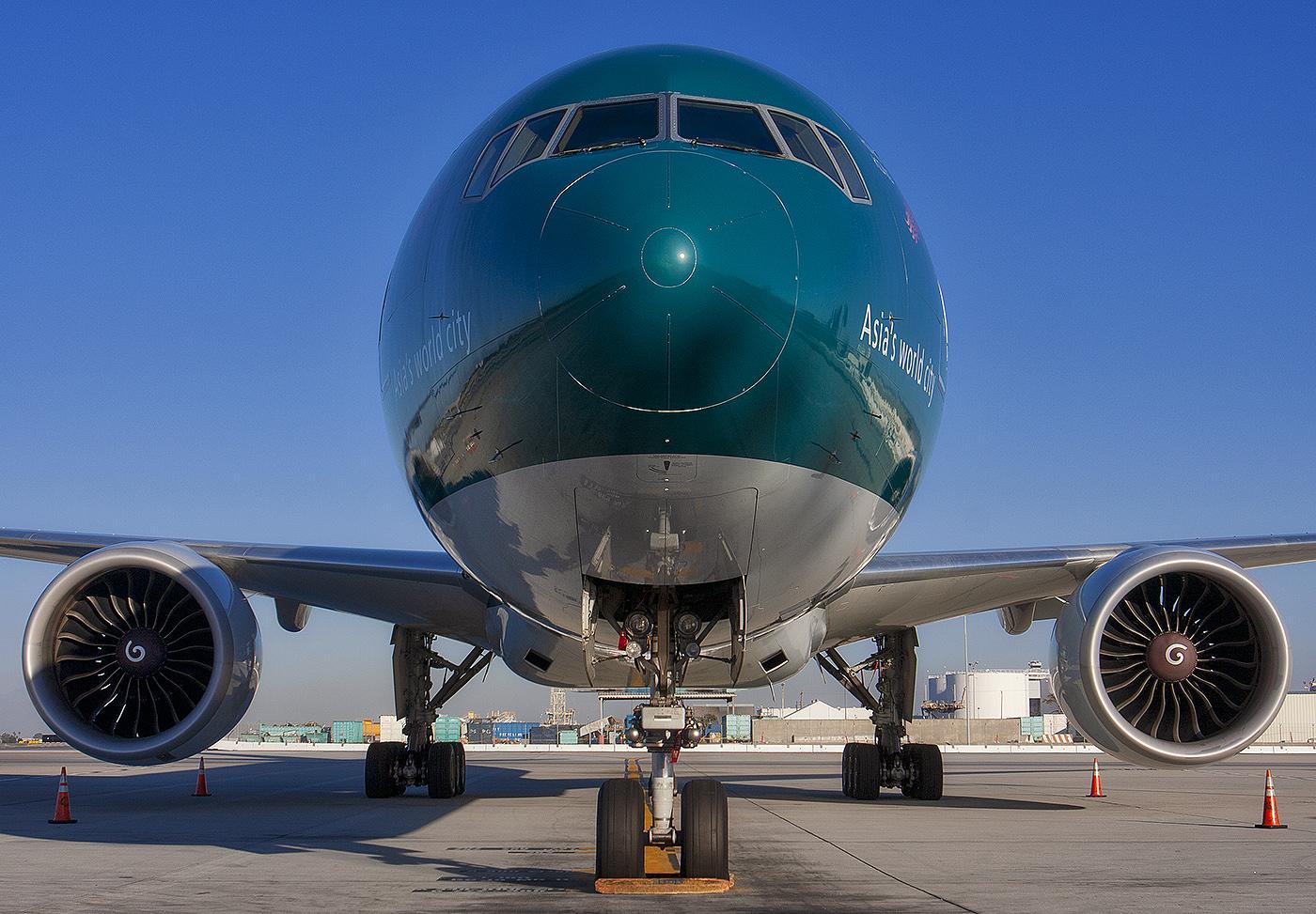 Cathay Pacific 777-300