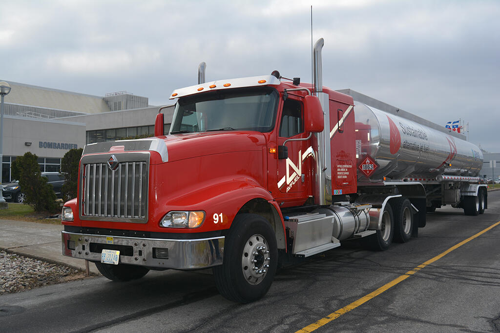 Avfuel SAF truck for Bombardier