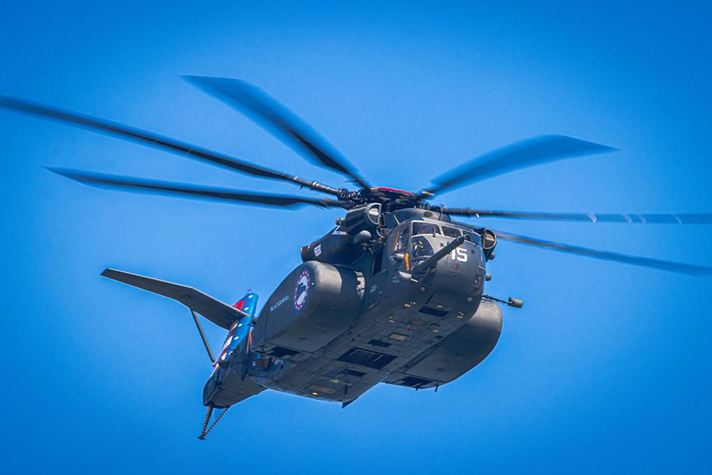 U.S. Navy MH-53E Sea Dragon Blackhawk