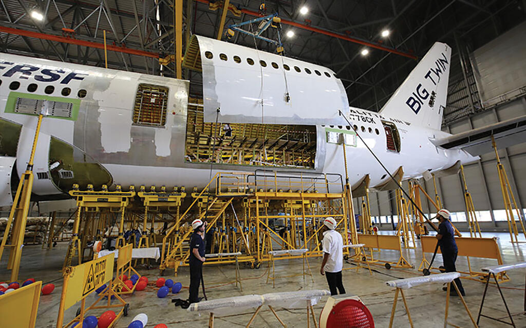 passenger-to-freighter conversion