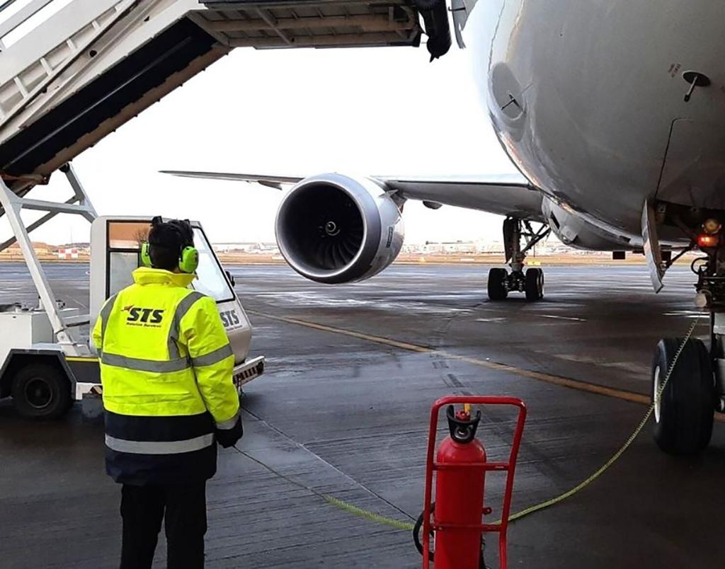 STS Aviation Services MRO CREW