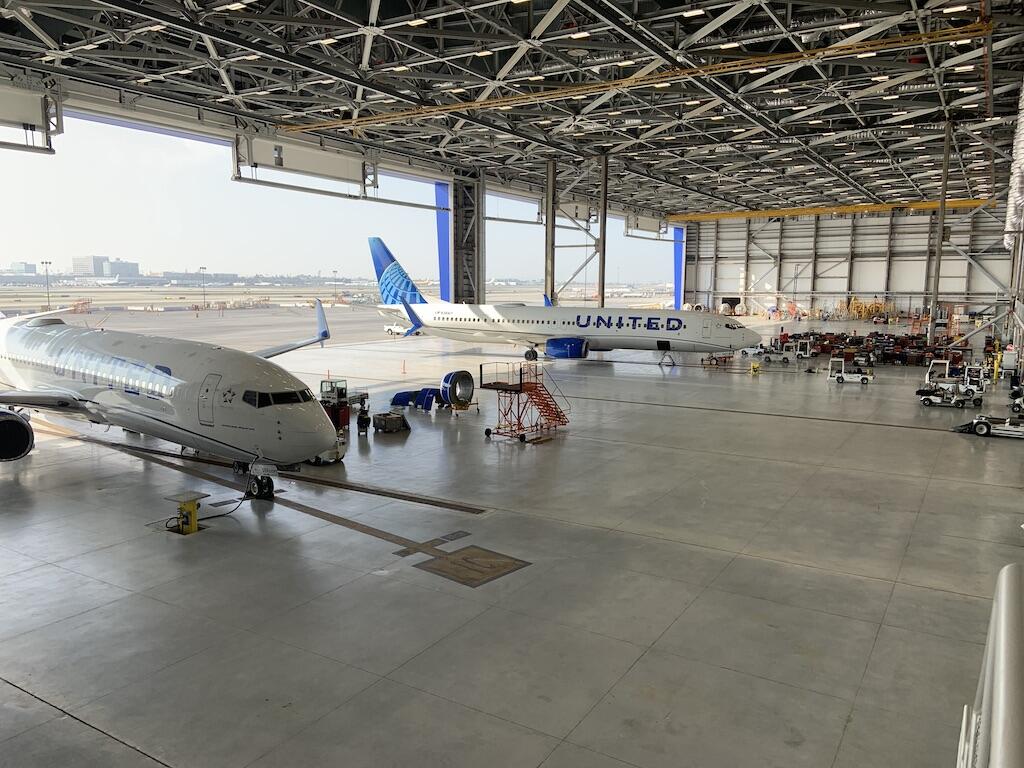 United Airlines LAX Hangar