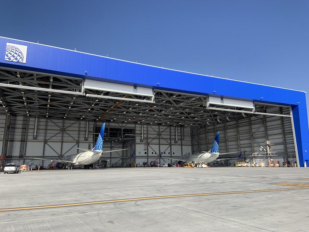 Megadoors at United Airlines' LAX Hangar