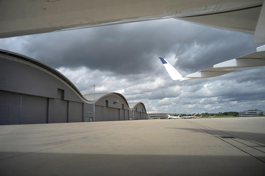 Farnborough Airport Hangar 1 And 2