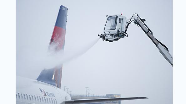 aircraft de-icing operation