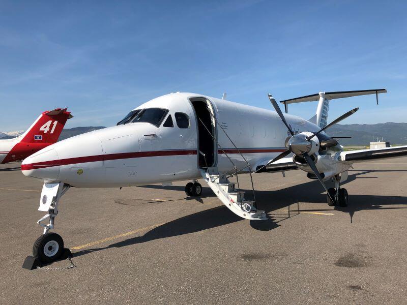 Alpine Air Beech 1900D