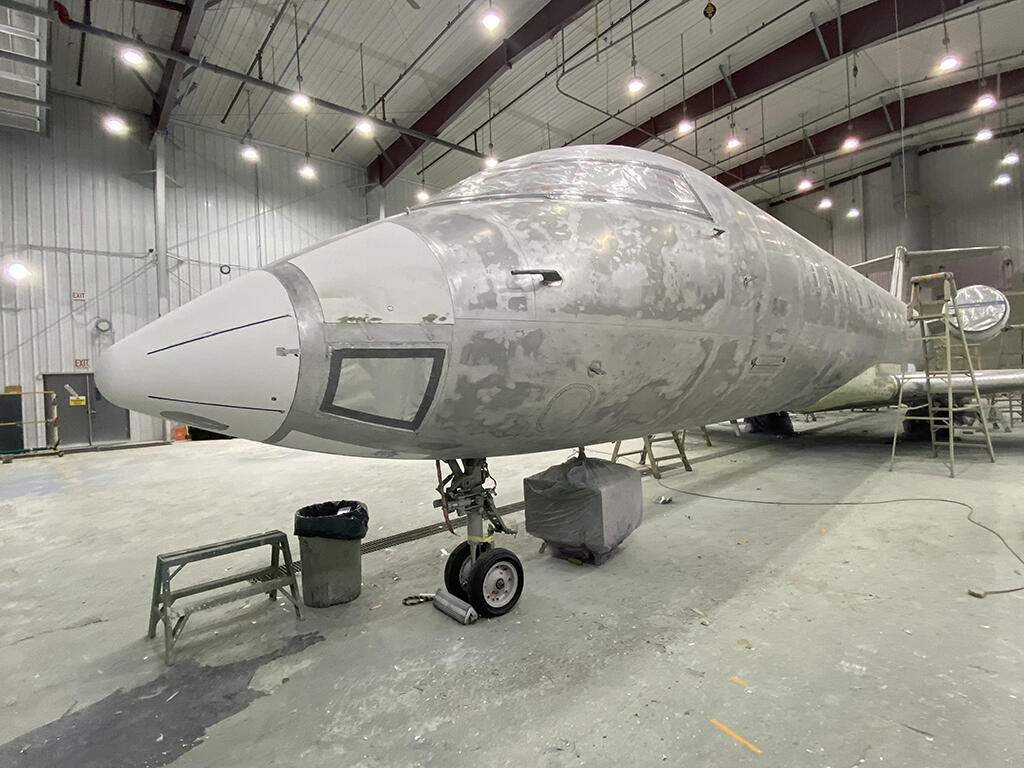 Challenger 850 stripped before repainting