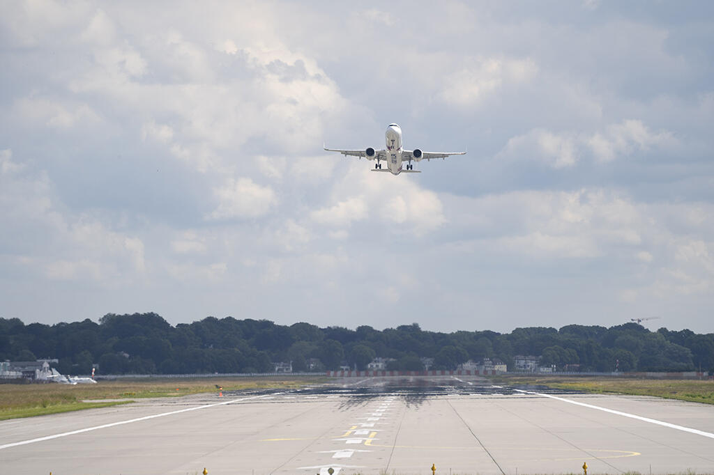 Airbus MSN11000 test aircraft takeoff