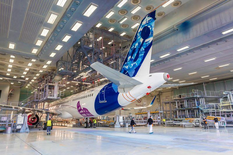 A321XLR in Airbus house livery