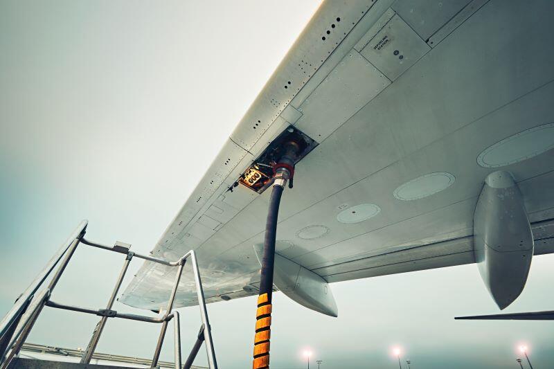 airplane refueling