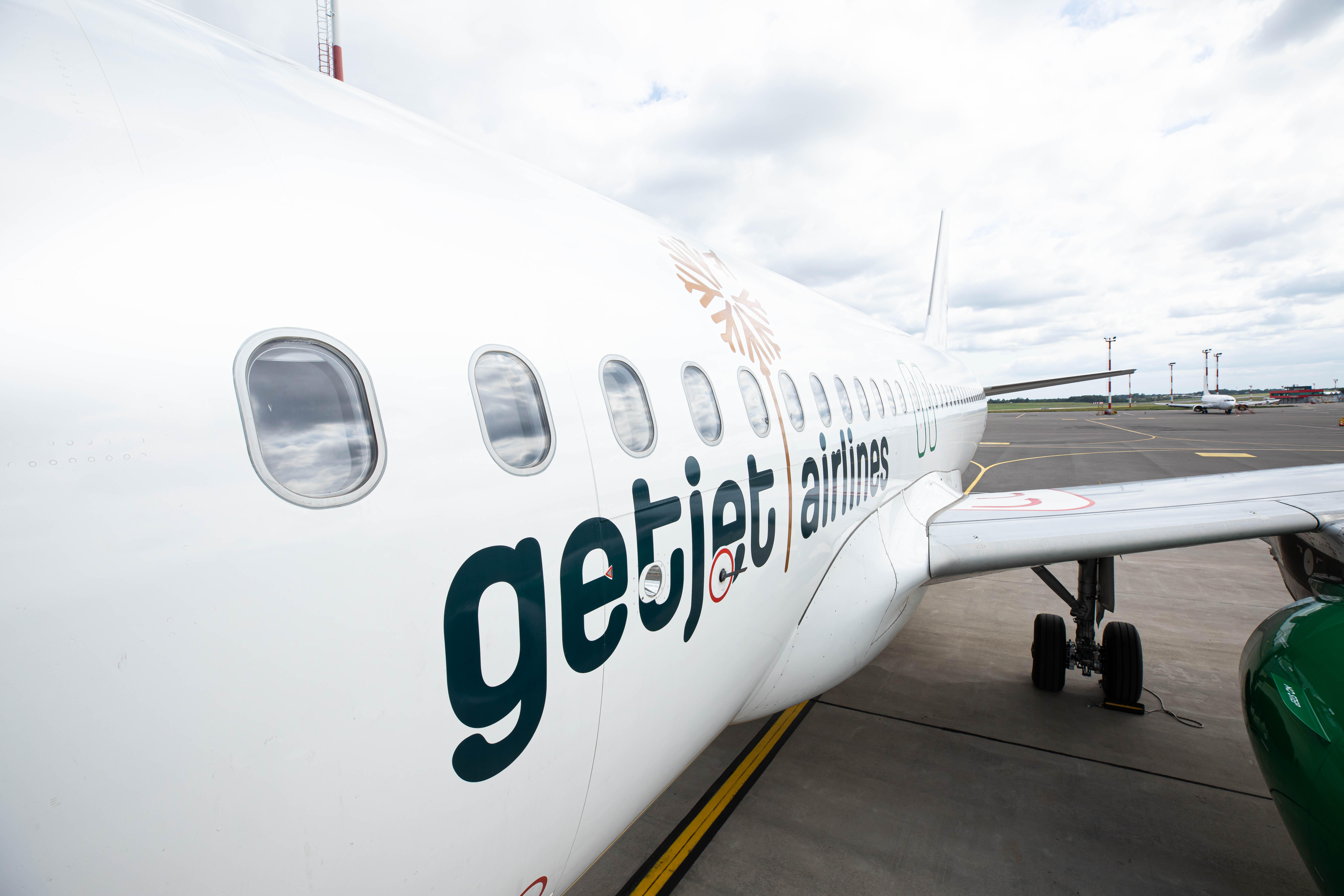 GetJet 737-800