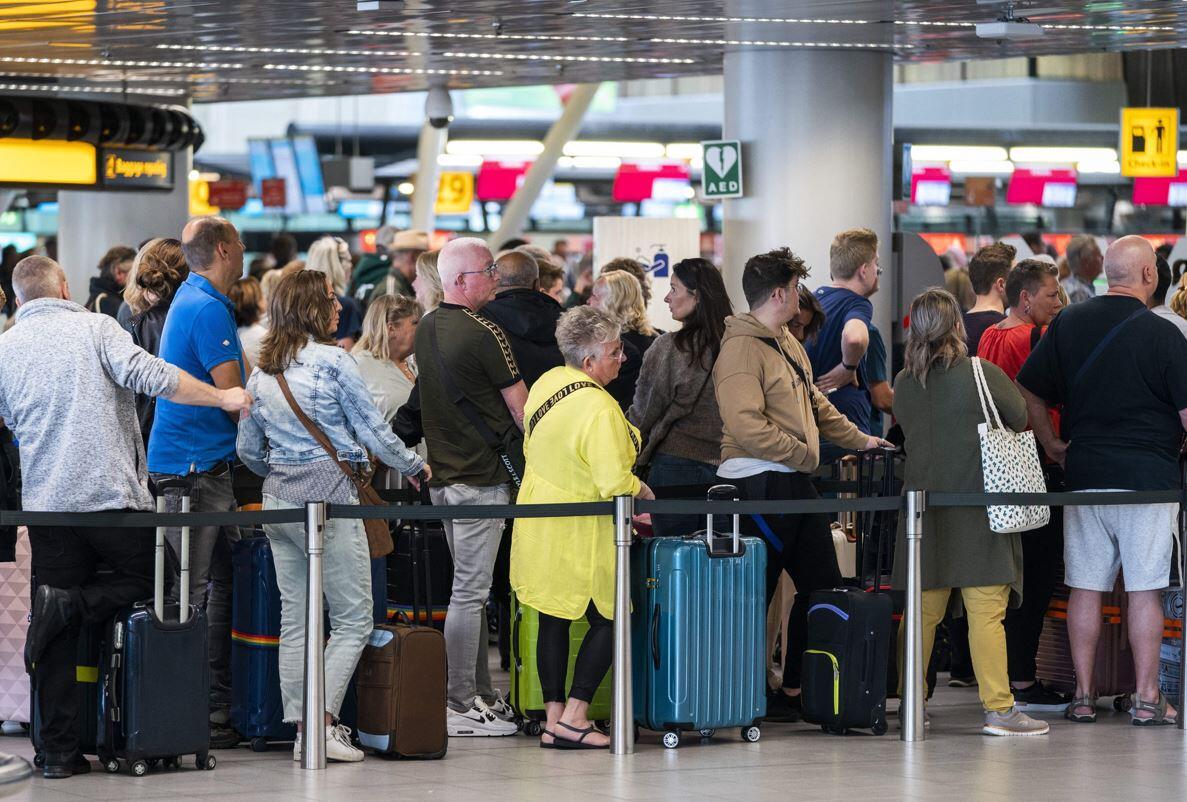 Schiphol Airport travelers