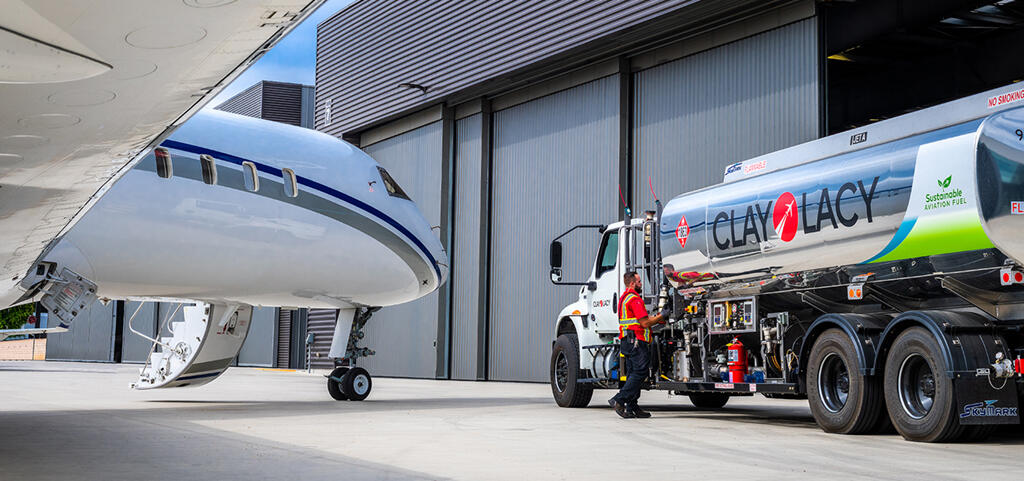 Clay Lacy SAF Global Express