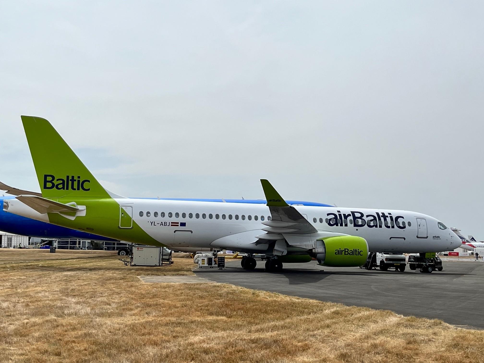 AirBaltic A220-300