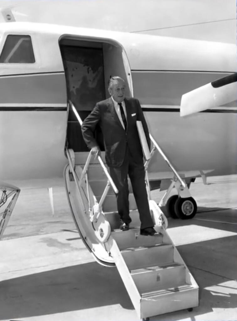 Walt Disney Deplaning