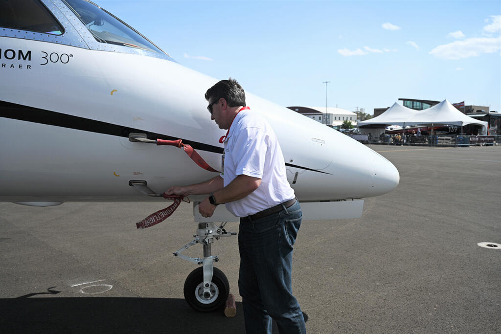 Rep. Jay Obernolte secures the Phenom 300