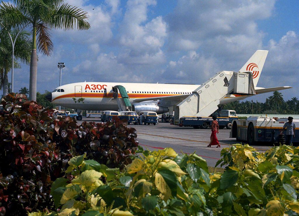 Korean Air Airbus A300 aircraft