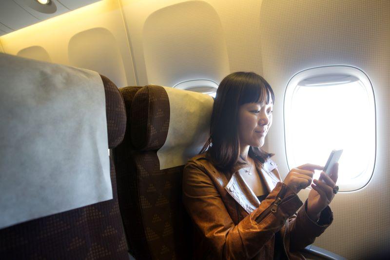 cellphone one airplane