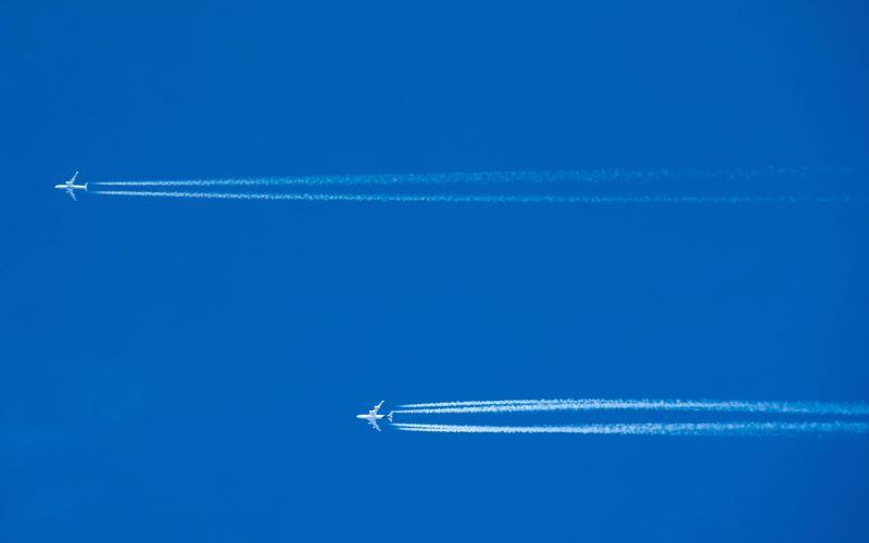 contrails