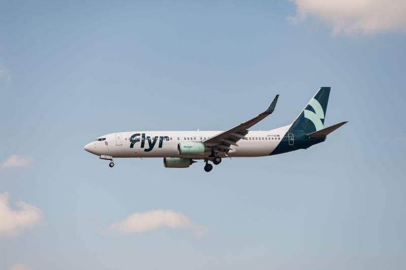 Flyr 737-800