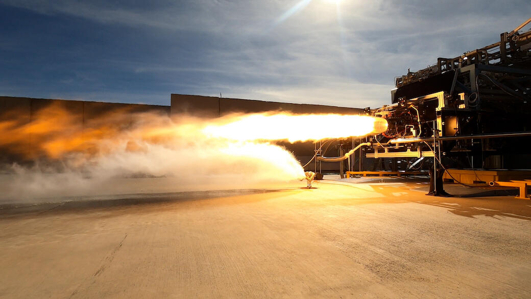 Stratolaunch hot-fires Hadley rocket engine