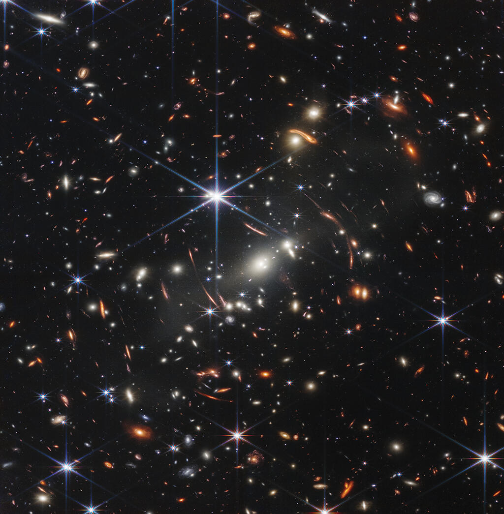 infrared image of the distant universe captured by the James Webb Space Telescope