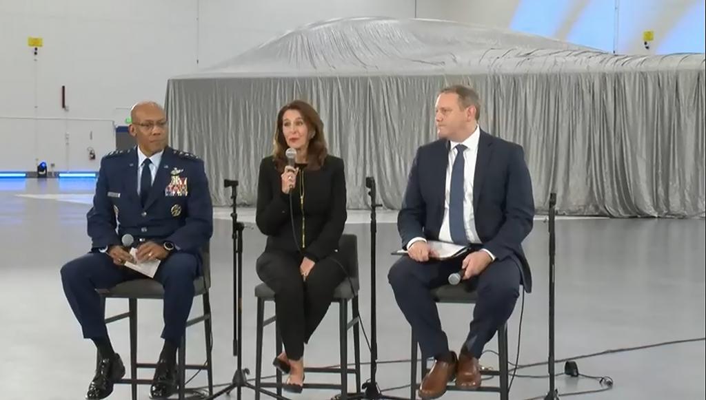 Northrop Grumman B-21 side profile