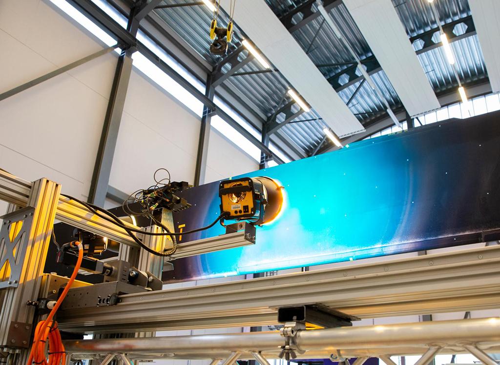 NLR autonomous robot for blade inspections