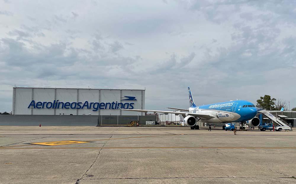 Aerolineas Argentinas hangar