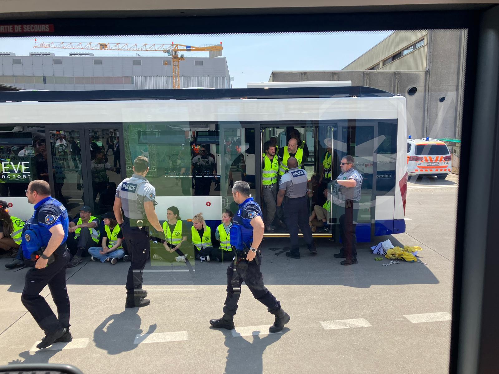 Protesters at EBACE 2023