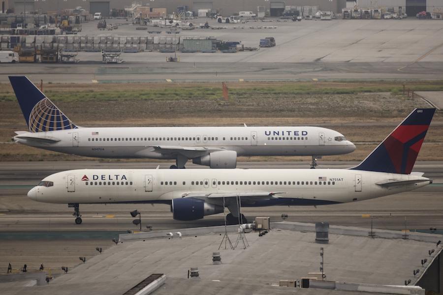 Delta Air Lines United Airlines aircraft