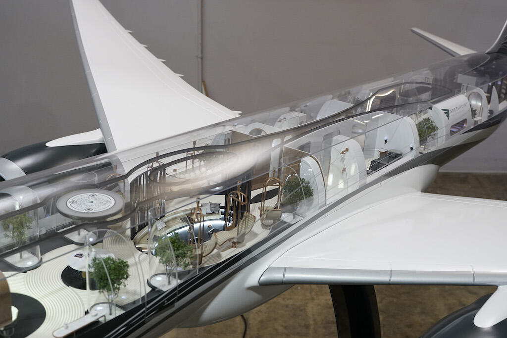 Greenpoint 777 VIP interior