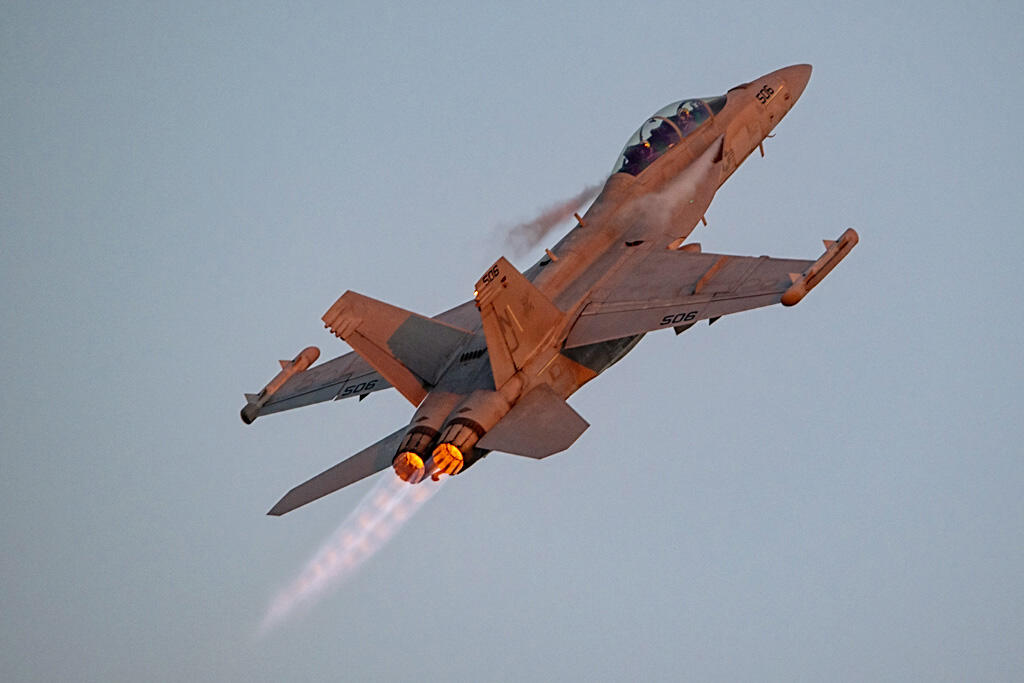 Navy EA-18