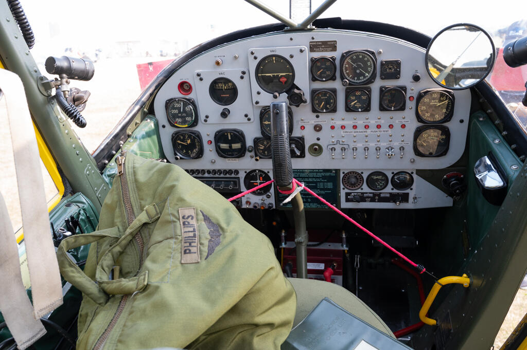 OV-1 cockpit