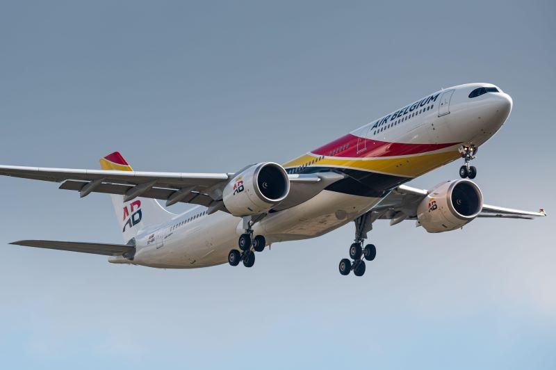 Air Belgium Airbus A330