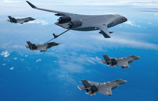 concept image of JetZero blended wing body tanker refueling a fighter aircraft
