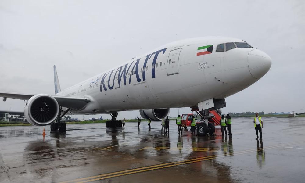 Kuwait Airways 777