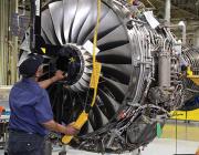 Pratt & Whitney engine technician